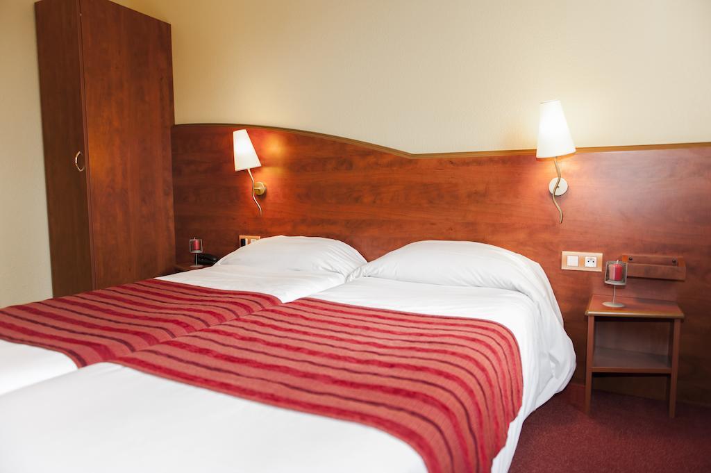 Armony Hotel Бур-Ашар Екстериор снимка